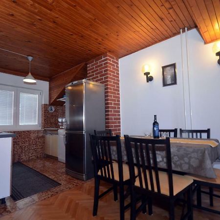 Apartment Mimica-Croatia , Omis , Center Eksteriør billede