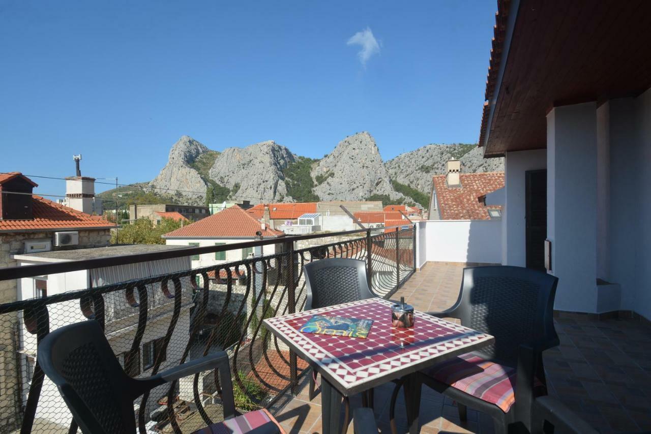 Apartment Mimica-Croatia , Omis , Center Eksteriør billede