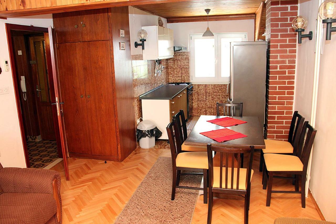 Apartment Mimica-Croatia , Omis , Center Eksteriør billede
