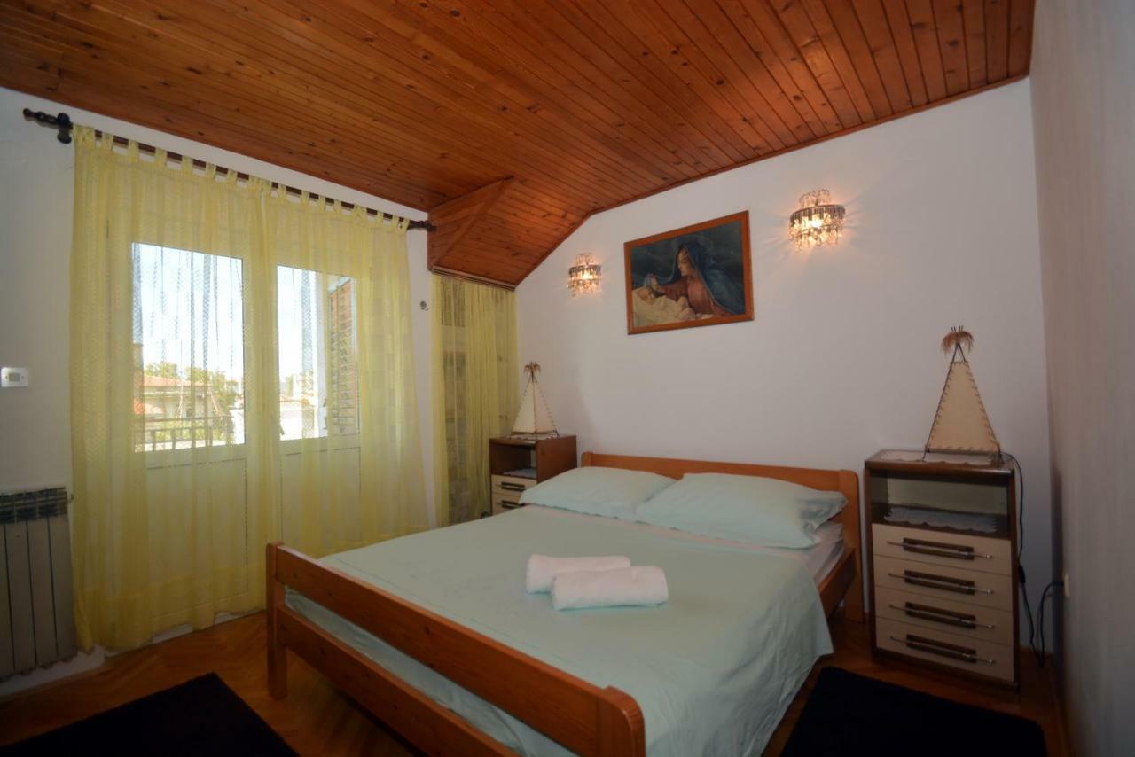 Apartment Mimica-Croatia , Omis , Center Eksteriør billede