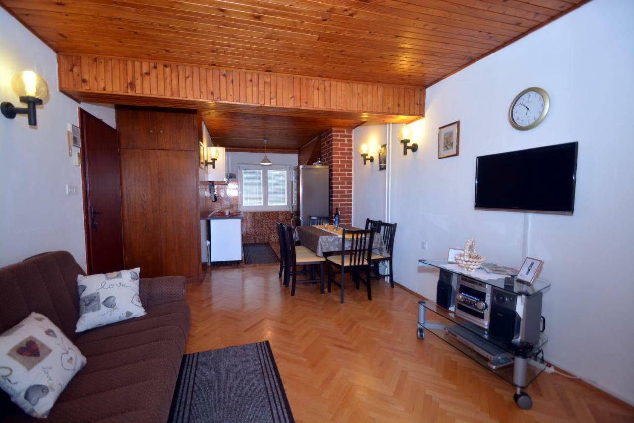 Apartment Mimica-Croatia , Omis , Center Eksteriør billede
