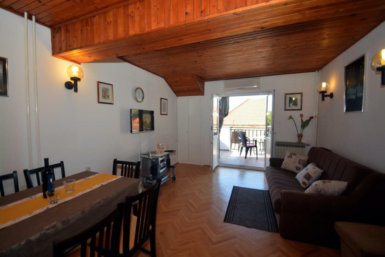 Apartment Mimica-Croatia , Omis , Center Eksteriør billede