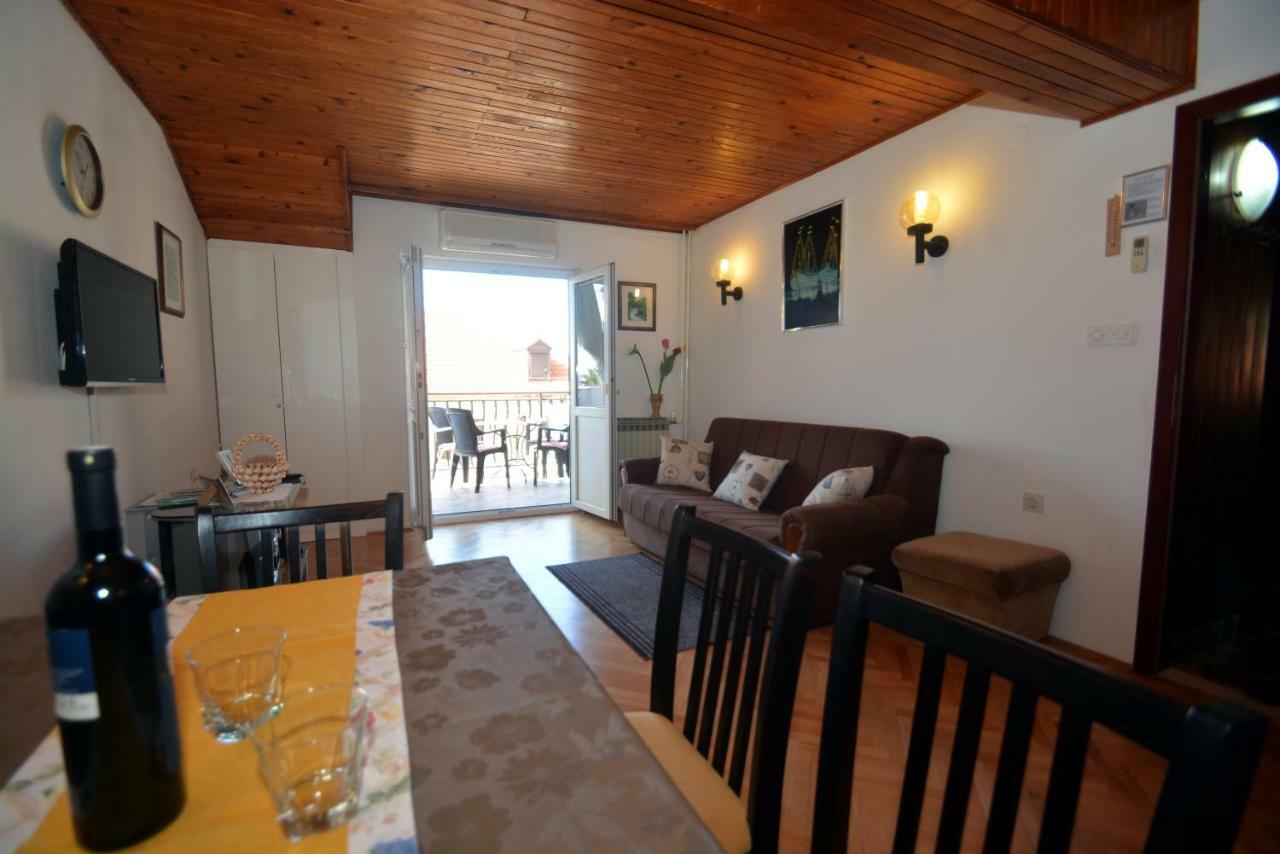 Apartment Mimica-Croatia , Omis , Center Eksteriør billede