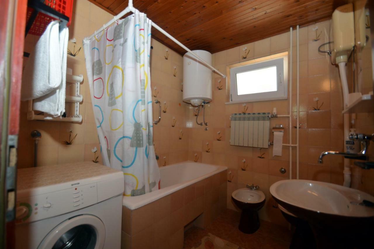 Apartment Mimica-Croatia , Omis , Center Eksteriør billede