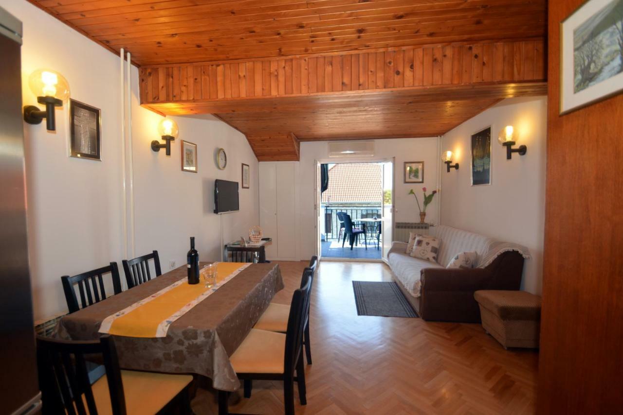 Apartment Mimica-Croatia , Omis , Center Eksteriør billede